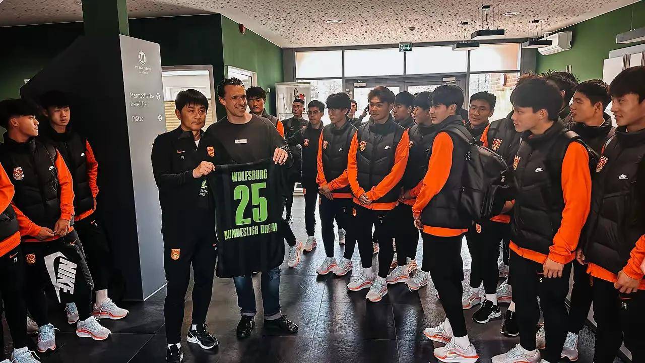 开云体育:留洋小将吴少聪“水土不服”？球迷：还是回国发展吧！的简单介绍