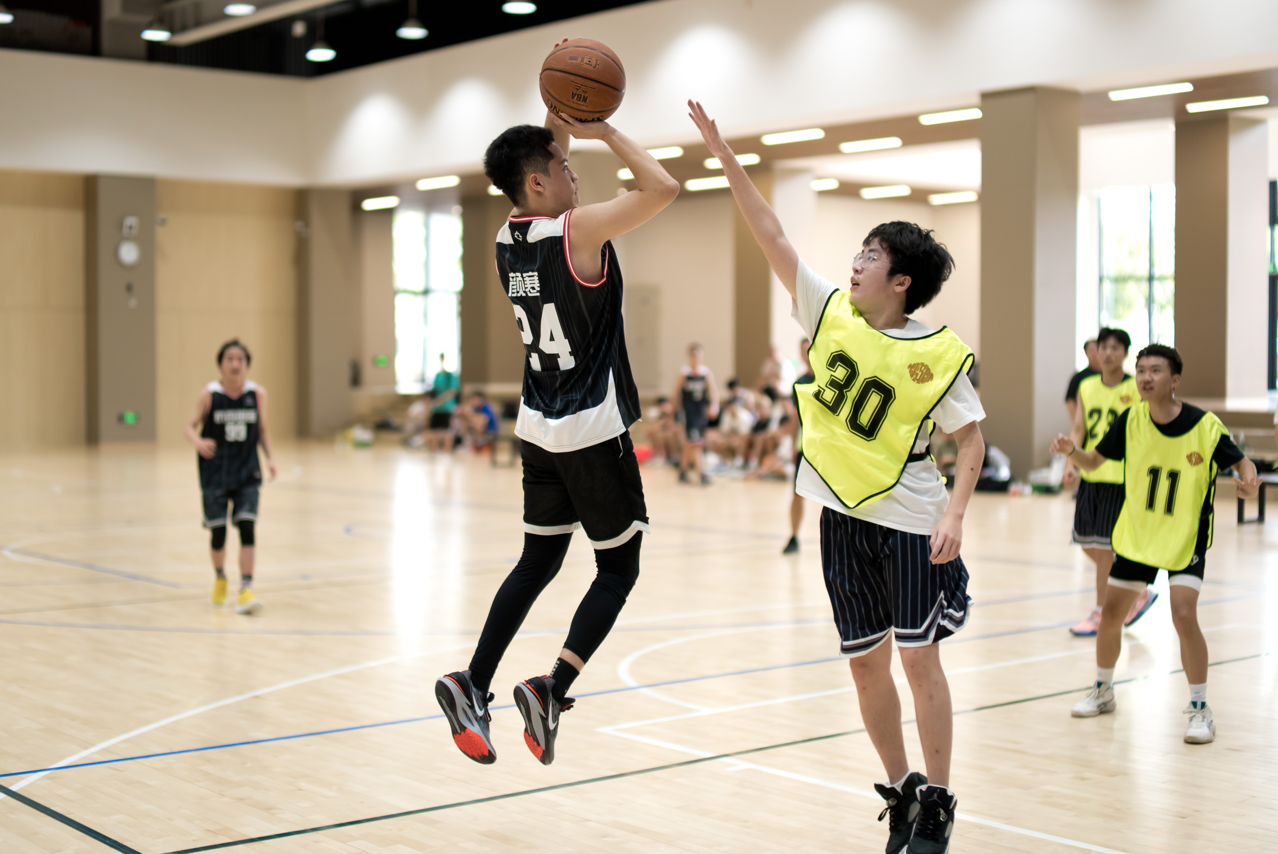 关于开云体育:篮球场上的团队合作，战术与执行的结合的信息